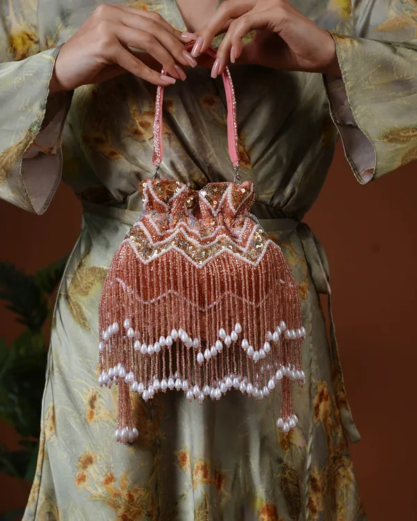 Zarifa_Rose_Fringe_Potli